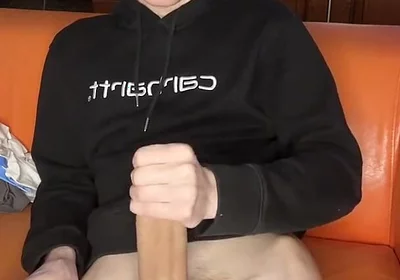 Hand Pump Session Builds to Uncontrollable Twink Cum