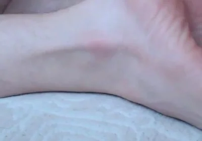Cum on Sweet Twink's Feet(98_9)