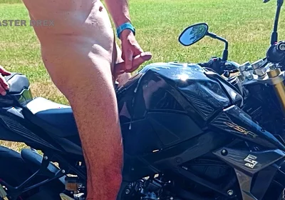 Cumshots of Slave Gis