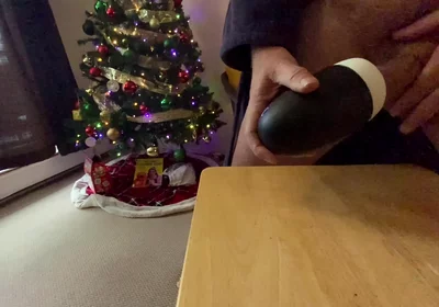 Xmas Wank Toy Slomo