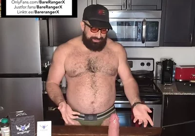 Review of Wildolo's Massive Dildo