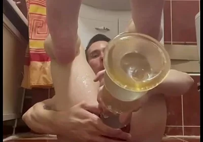 I Insert a Big Toy in My Ass and Enjoy Anal Prolapse