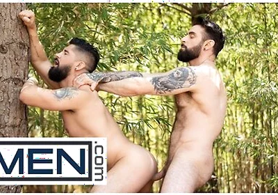 Scott Carter Watches Justin Jett Working Out In The Park, Joins Him For A Different Workout