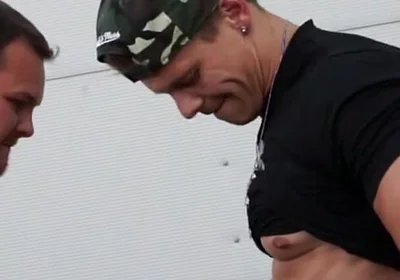 Chubby Dude Gets Challenged for Arm Wrestling