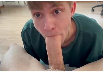 Twink Invited His Twink Friend With A Big Dick Over And Seduced Him Into Giving Him A Blowjob
