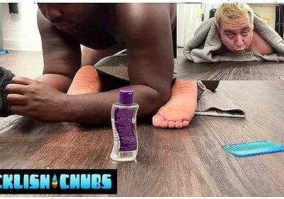 Matt Switches Roles Bound In Blanket And Tickled Hard By Aaron