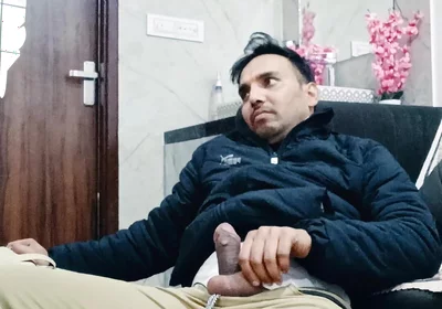 Aisain Daddy Uncle European American Daddy Indian Army Man Desi Man Uncle