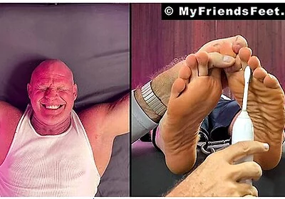 Hunk Dev Giggles Hard While Being Tickled From His Pits To His Feet
