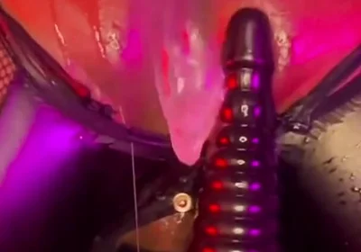 Bouncing and Farting on Dong