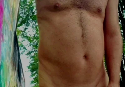 Picture Slideshow - Nude in Public