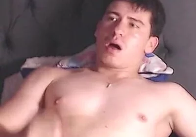 Latino Is Coming While Jerking off