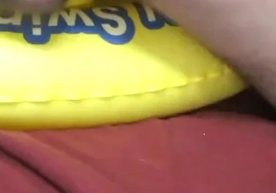 The yellow float
