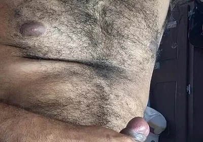 Hairy Giant Man Big Cumshow
