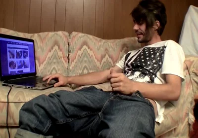 Devin Reynolds In Devin Enjoys His Own Porn