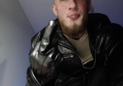 Leather Lord Spit