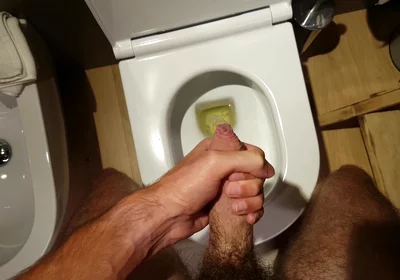I'm a Virgin, Horny Af and Craving a Cocksucker to Blow Me. Would You Make Me Cum?