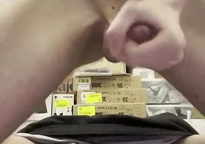 Amateur Twink Cumming Hard and Fucking Himself with a Huge 21cm Dildo