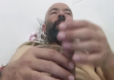 Solitary Caricia Ends in Pussy Cum Flood