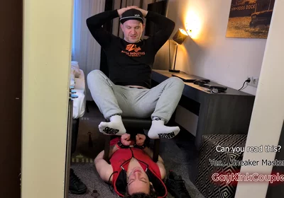 Feet Worship During Business Trip