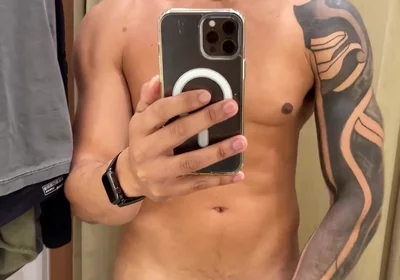 Jerking off in Fitting Room