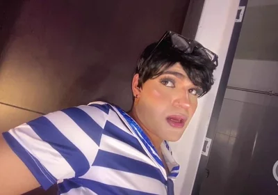 Ken Prince Sissy Latino Opens Her Bubble Ass to Pizza Delivery Man After Smelling Sweaty Feet
