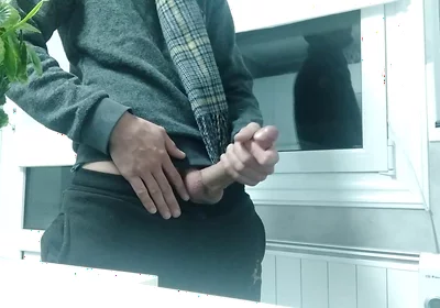 Big Cock Guy with His Scarf, He Is Cold and He Jerks off and Cums to Get Warm