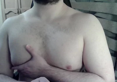 Hot Beefy Camboy Teases and Shows off