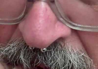 Stepdaddybearaz Feeding His Cock to Chefbarez
