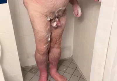 In the Shower with Coach Karl 6765