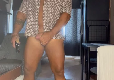 If You Like Me. Bisexual Bodybuilder Wank Solo
