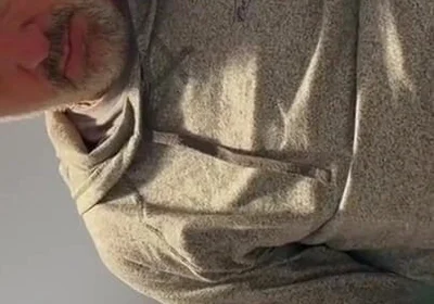 Squeezing Balloon to Anally Insert Ozone Into Ass