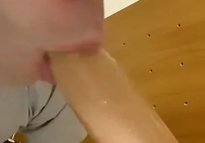 I love my new realistic dildo!