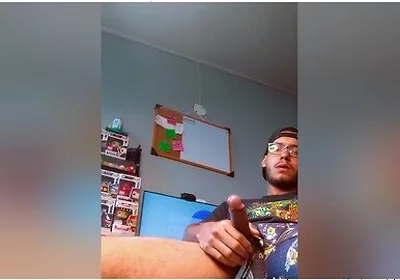 Cum Gamer In The Office Showing His Ass And Filling It With Sperm