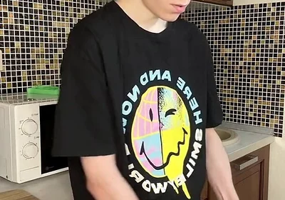 Young Twink's Gushing Cum Delight