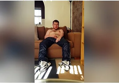 Topless Adidas Calsurf Wank