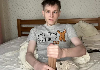 Three Days Abstinence Ends in Twink Bed Flooding